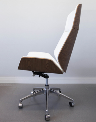 Кресло из натуральной кожи, каркас дерево арт. FX-BC06 - купить в Керчи. Цена 34 820.52 руб.